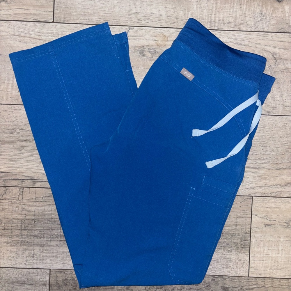 Figs Royal Blue Cade Cargo Scrub Pants Size Small